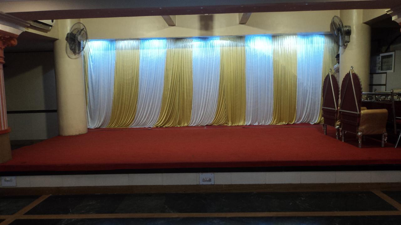 Girija Payyade Hotel Kalyān Buitenkant foto